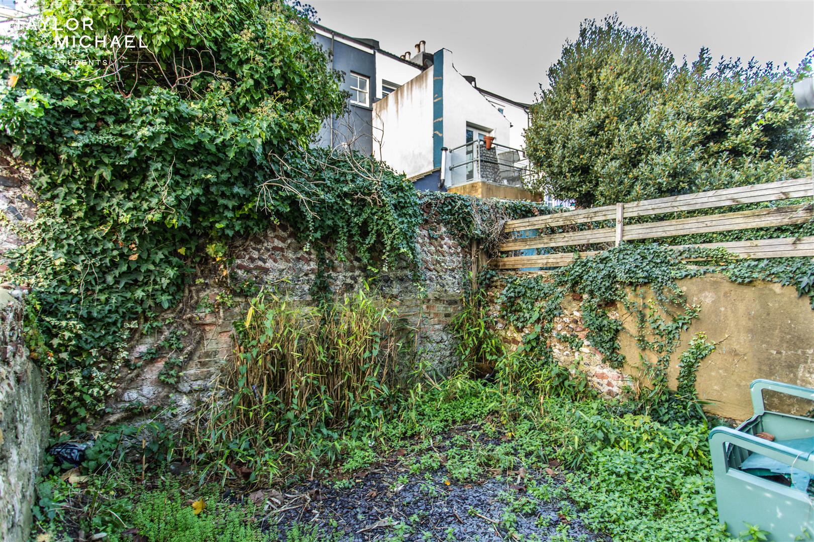 24 Park Crescent Road4.jpg